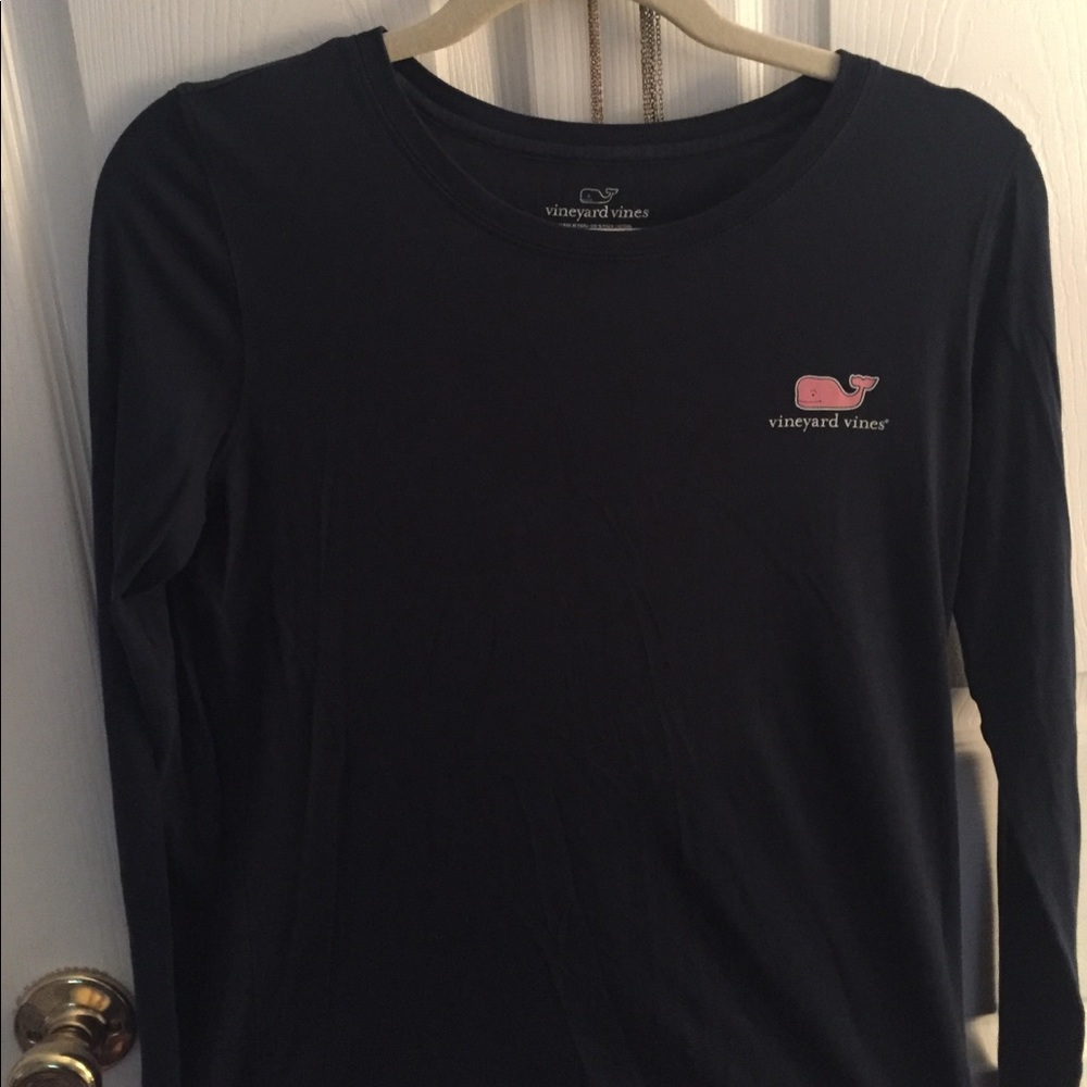 Vineyard Vines long sleeve tee size S